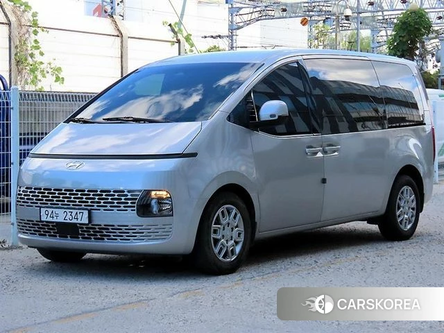 Hyundai Staria 2021 Серебряный из Кореи