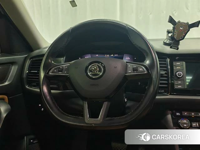 Skoda Kodiak GT 2019 Черный из Китая