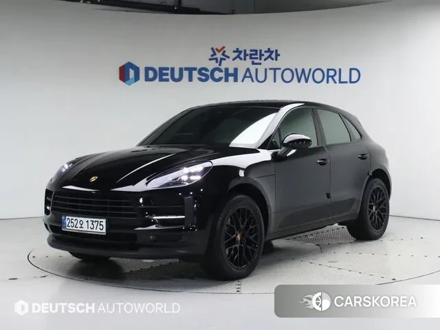 Porsche Macan 2019 Черный из Кореи