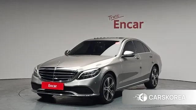 Mercedes-Benz C-Class W205 2019 Серебристо-серый из Кореи