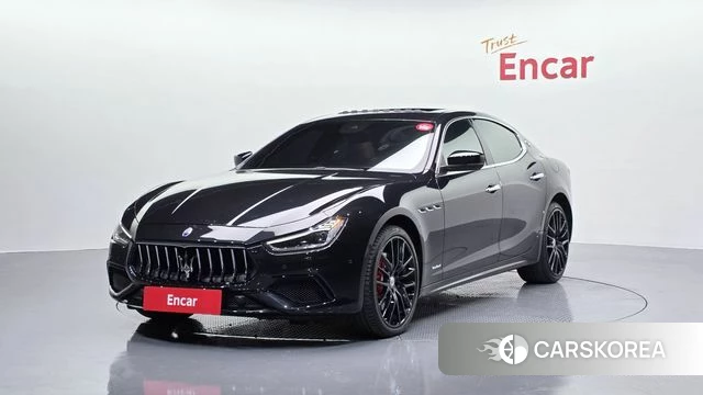 Maserati Ghibli 2019 Черный из Кореи