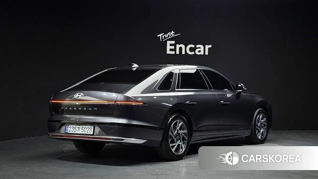 Hyundai Grandeur Hybrid (GN7) 2025 Серый из Кореи