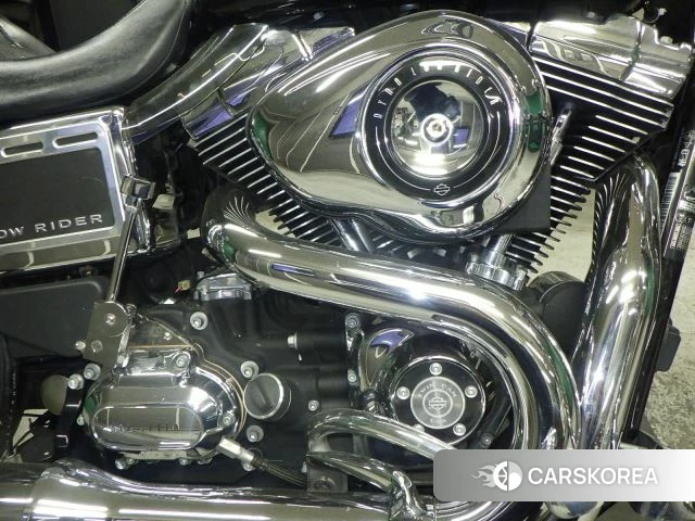 Engine photo