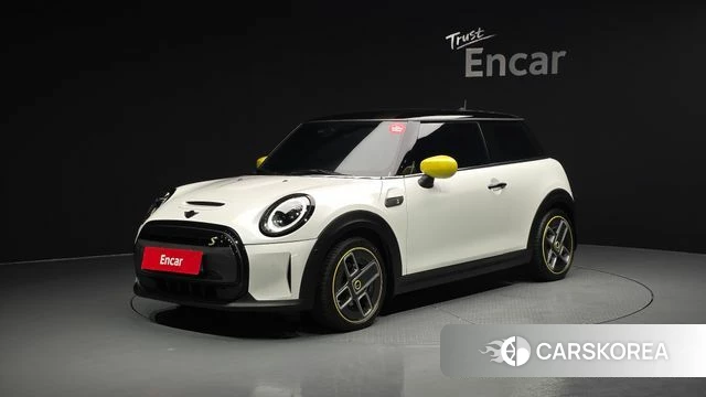 Mini Cooper Electric 2023 Белый из Кореи