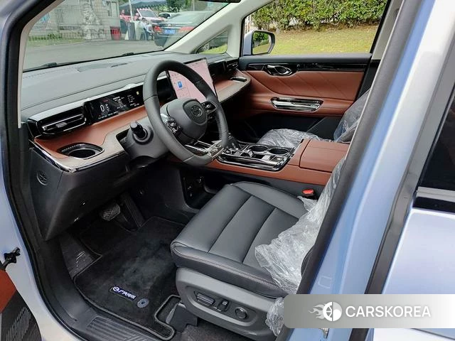 GAC Trumpchi Trumpchi E8 PHEV 2026 Белый из Китая