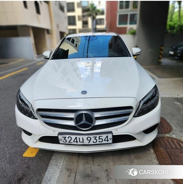 Mercedes-Benz C-Class W205 2020 Белый из Кореи