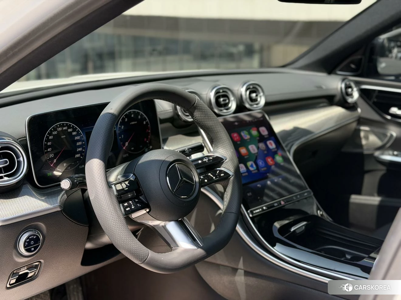 Mercedes-Benz Class C 2023 Белый из Китая