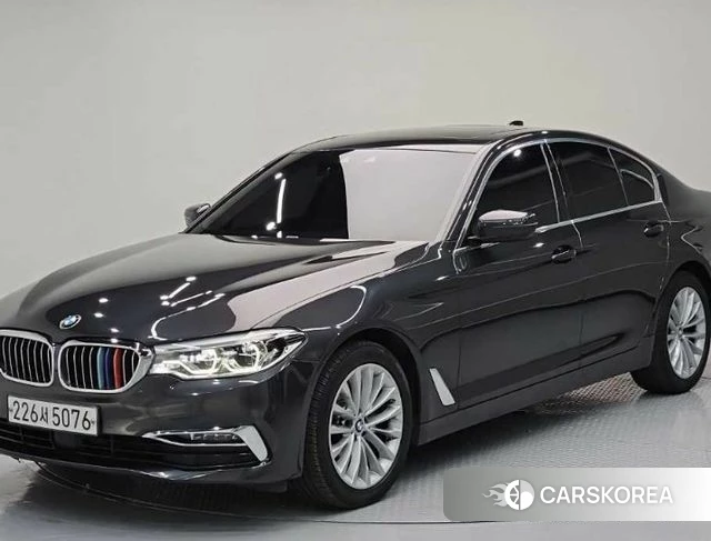 BMW 5 Series (G30) 2020 Серый из Кореи