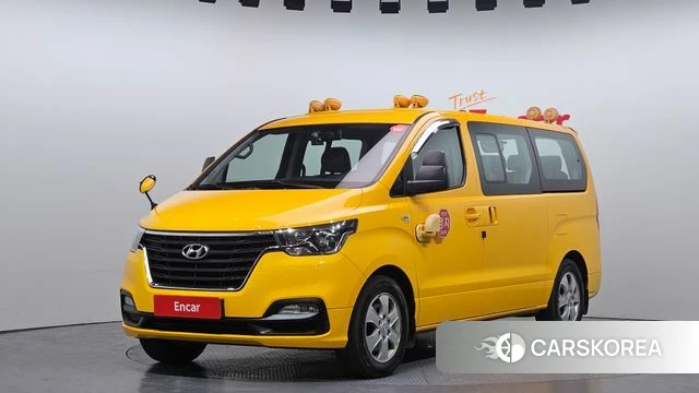 Hyundai The New Grand Starex 2018 Желтый из Кореи