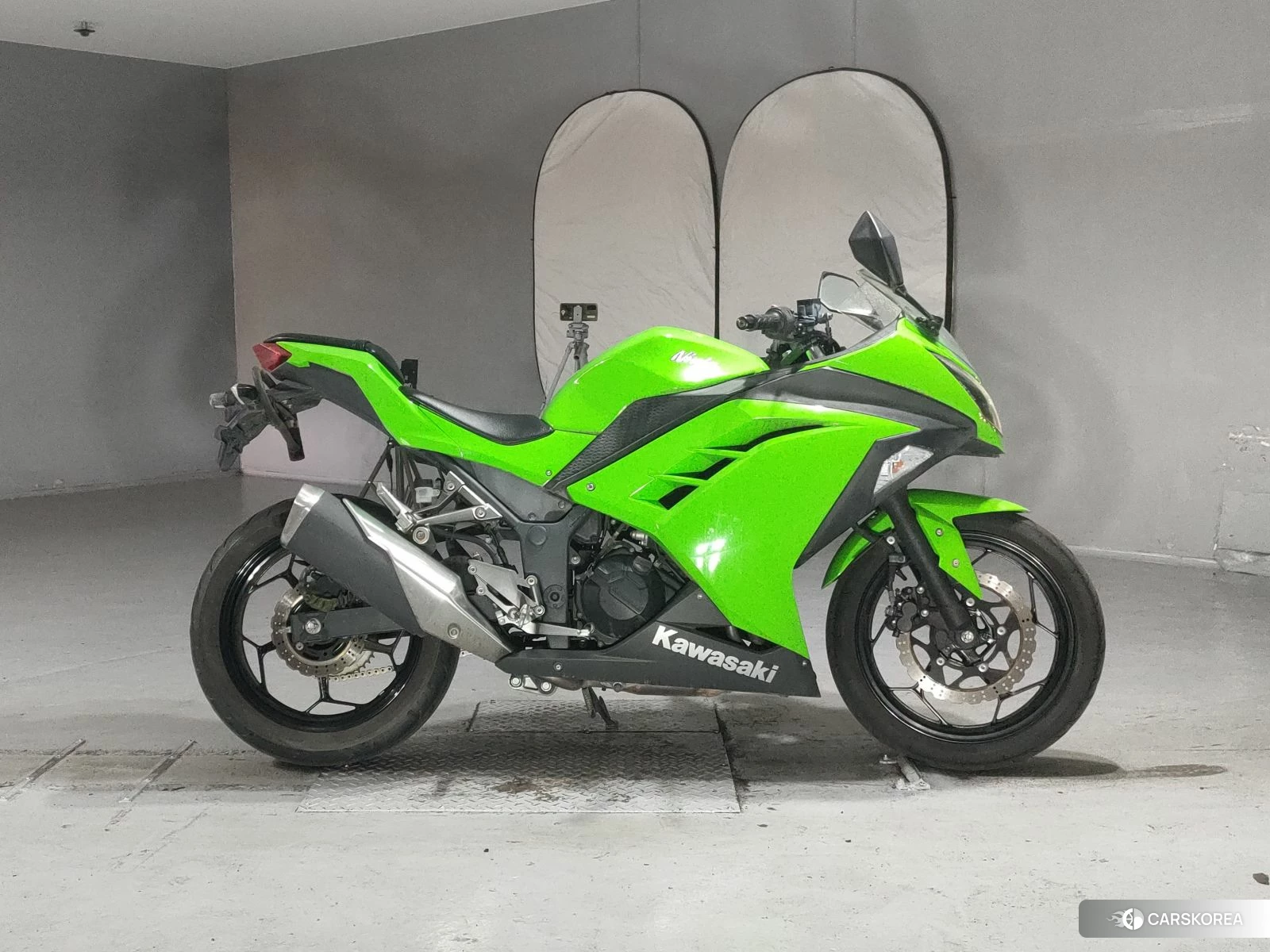 Проданный Kawasaki NINJA 250 2015 из Японии