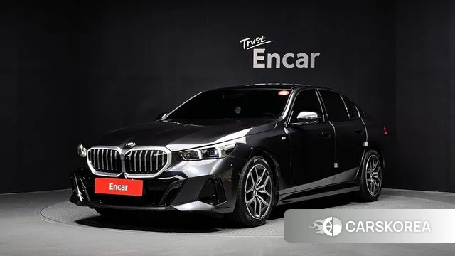 BMW 5 Series (G60) 2025 Серый из Кореи
