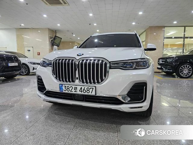 BMW X7 (G07) 2022 Белый из Кореи