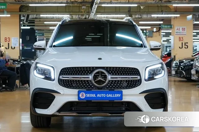 Mercedes-Benz GLB-Class X247 2023 Белый из Кореи