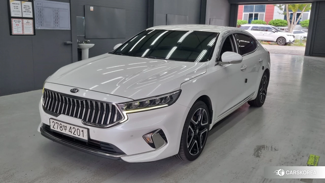Kia K7 Premier 2019 Белый из Кореи