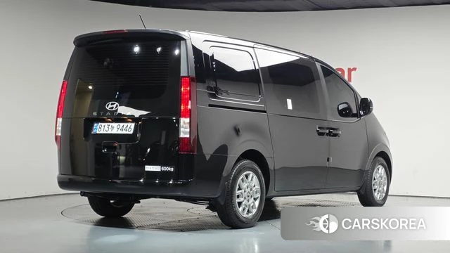 Hyundai Staria 2024 Черный из Кореи