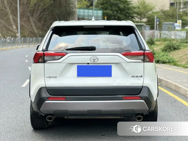 Toyota RAV4 Rongfang 2022 Белый из Китая