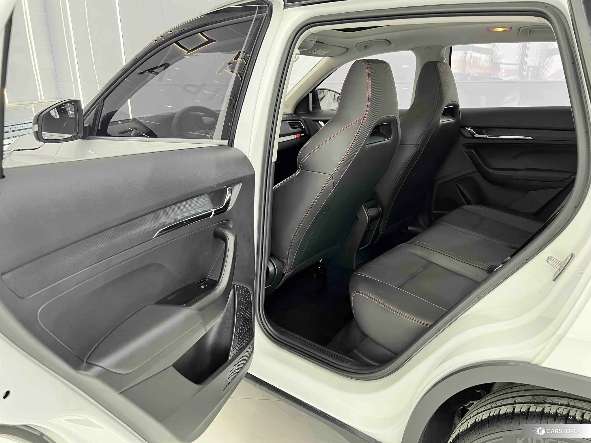 Skoda Komik GT 2021 Белый из Китая