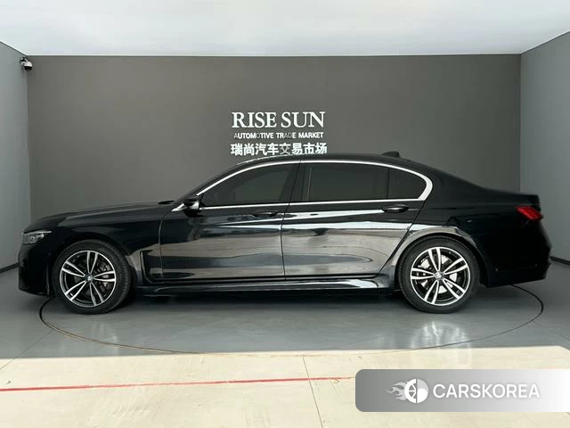 BMW 7 series 2021 Черный из Китая