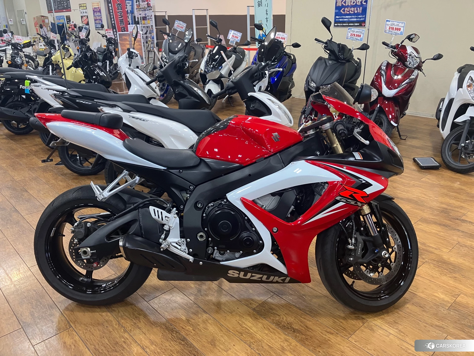 Проданный Suzuki GSX-R600 2012 из Японии, фото 2