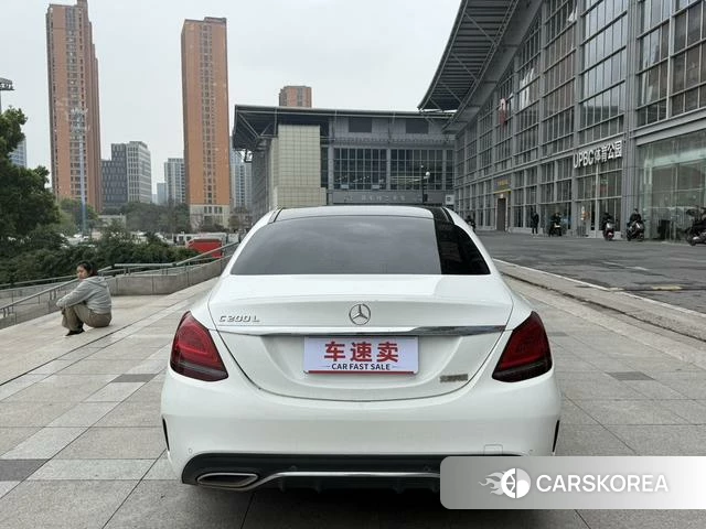 Mercedes-Benz Class C 2021 Белый из Китая