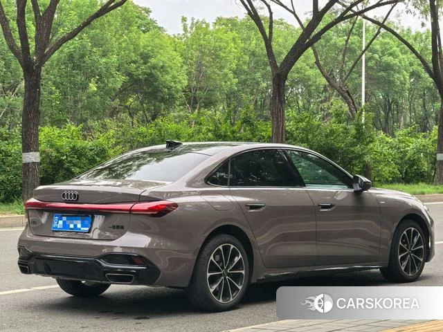 Audi A5L 2025 Фиолетовый из Китая