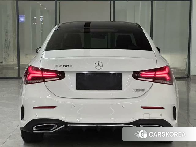 Mercedes-Benz Class A 2021 Белый из Китая