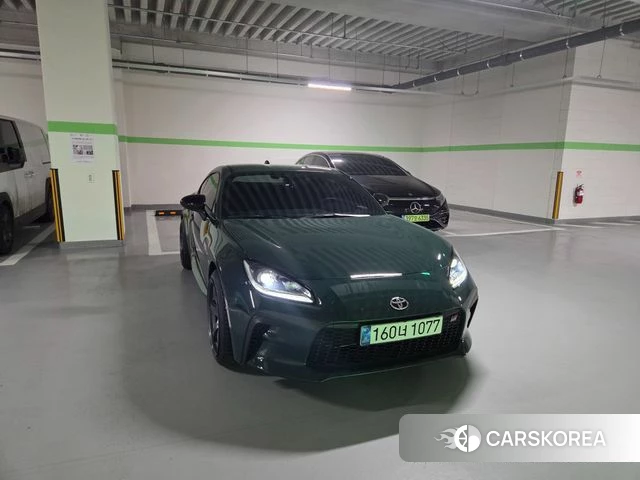 Toyota GR86 2025 Темно-зеленый из Кореи