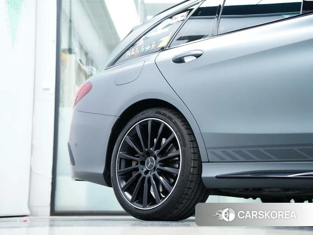 Mercedes-Benz C-class AMG 2021 Серебристо-серый из Китая