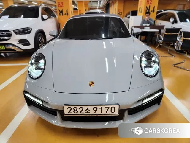 Porsche 911(992) 2022 Белый из Кореи