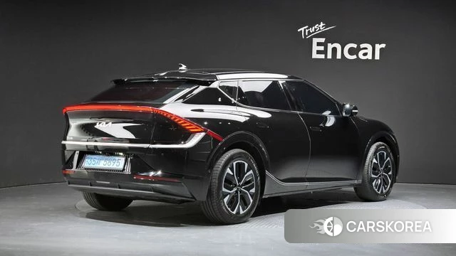 Kia EV6 2023 Черный из Кореи