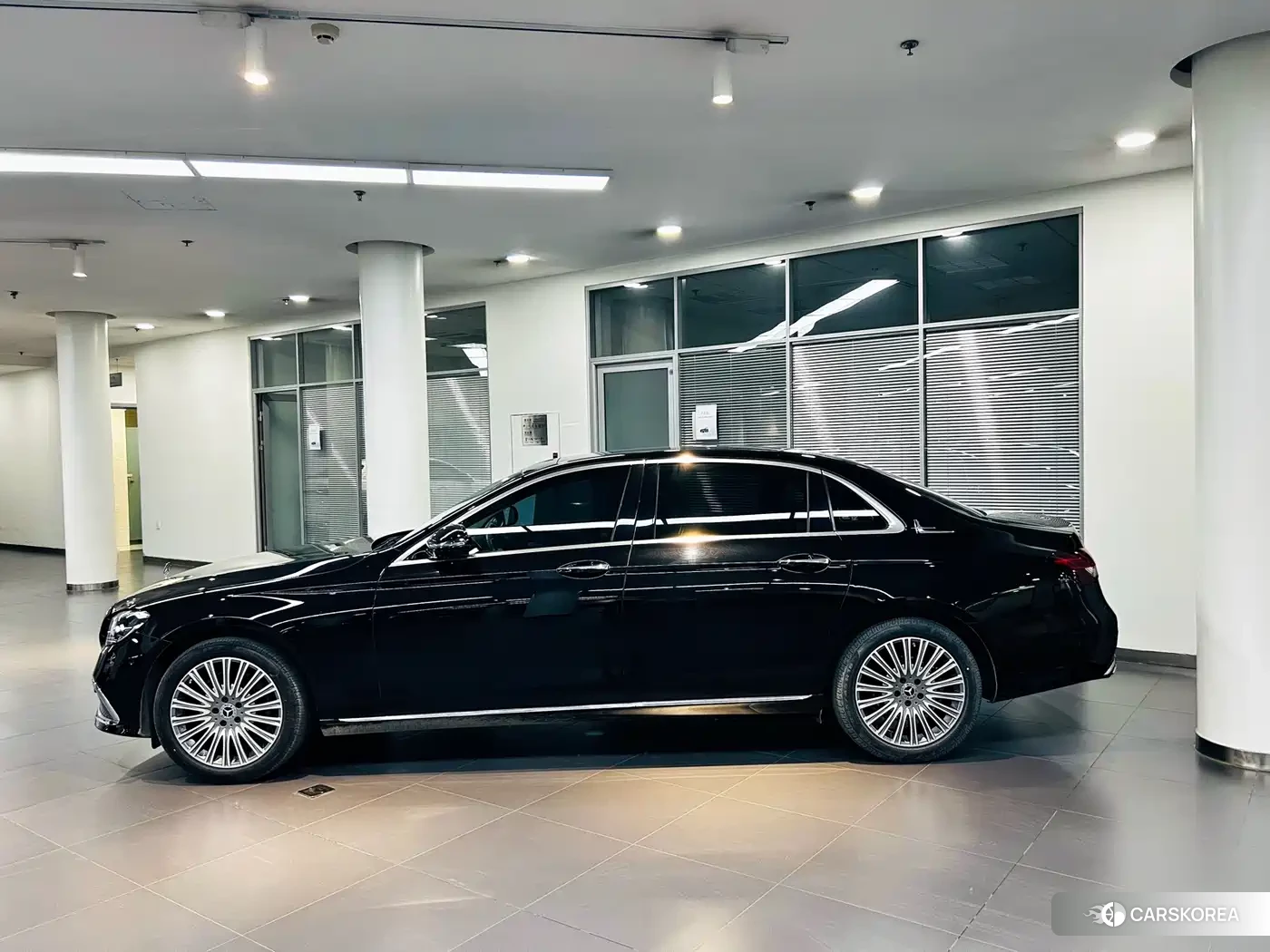 Mercedes-Benz E-Class 2023 Черный из Китая