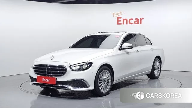 Mercedes-Benz E-Class W213 2022 Белый из Кореи