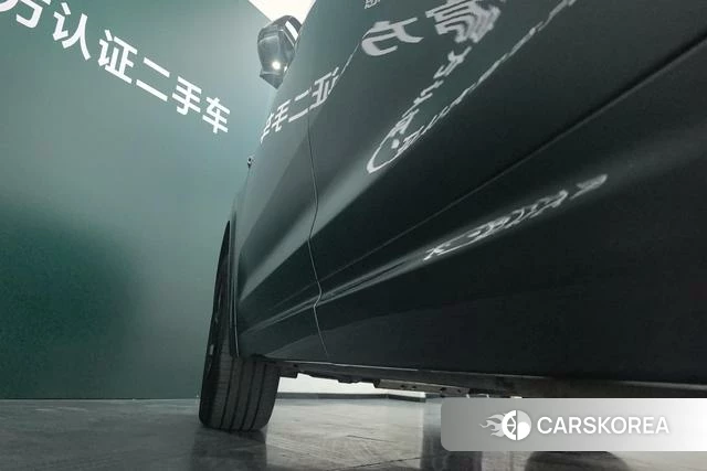Ideal car Ideal L7 2023 Темно-серый из Китая