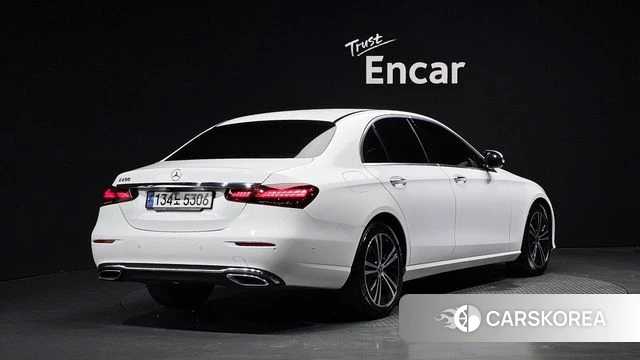 Mercedes-Benz E-Class W213 2020 Белый из Кореи