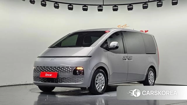 Hyundai Staria 2022 Серебряный из Кореи