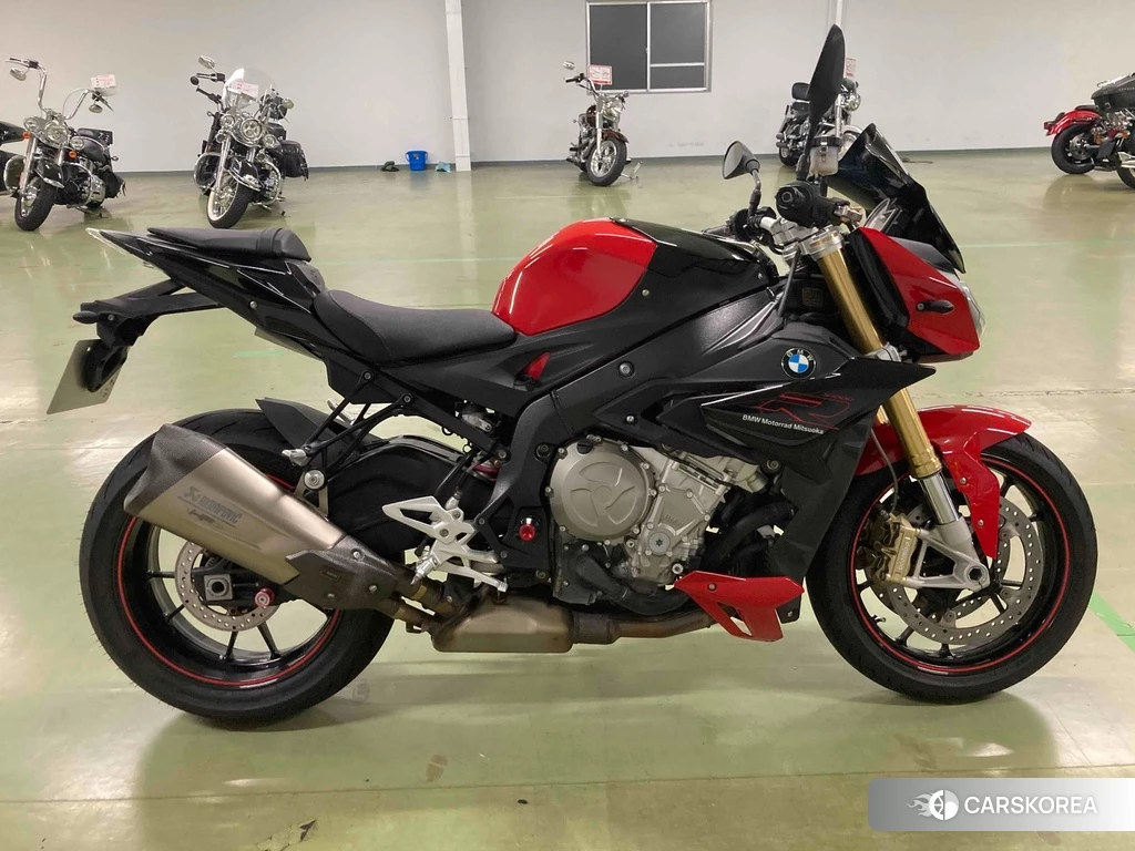 Проданный BMW S1000R 2017 из Японии