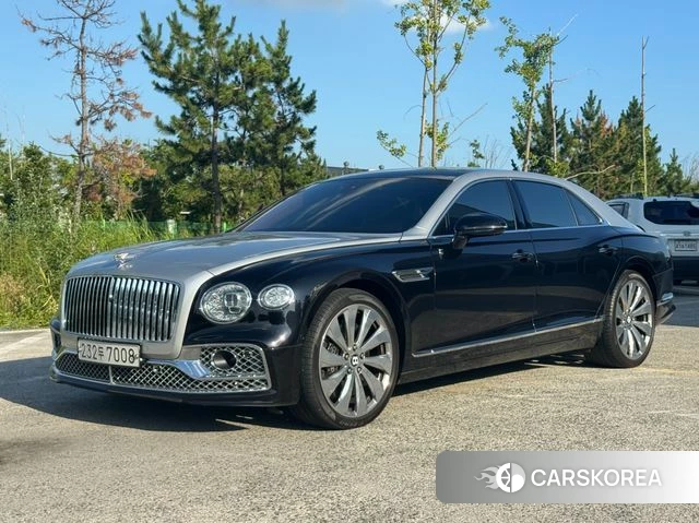 Bentley Flying Spur 3rd Generation 2021 Черный из Кореи