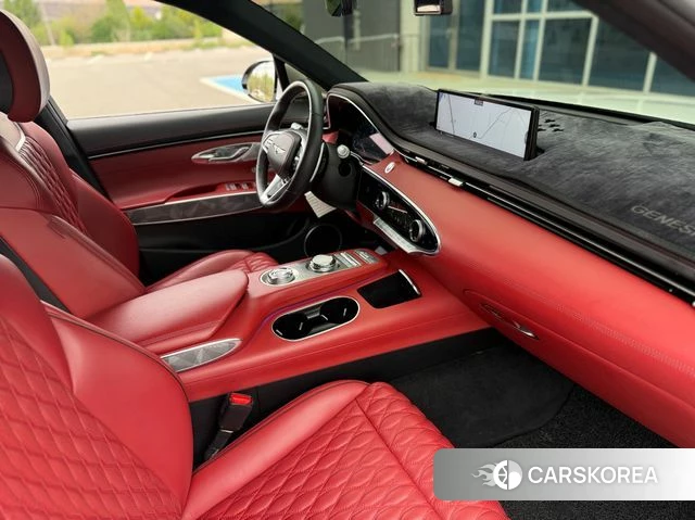 Genesis GV70 2021 Белый из Кореи