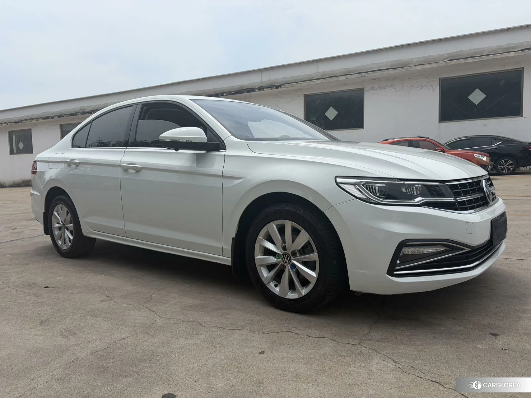 Volkswagen Bora 2020 Белый из Китая