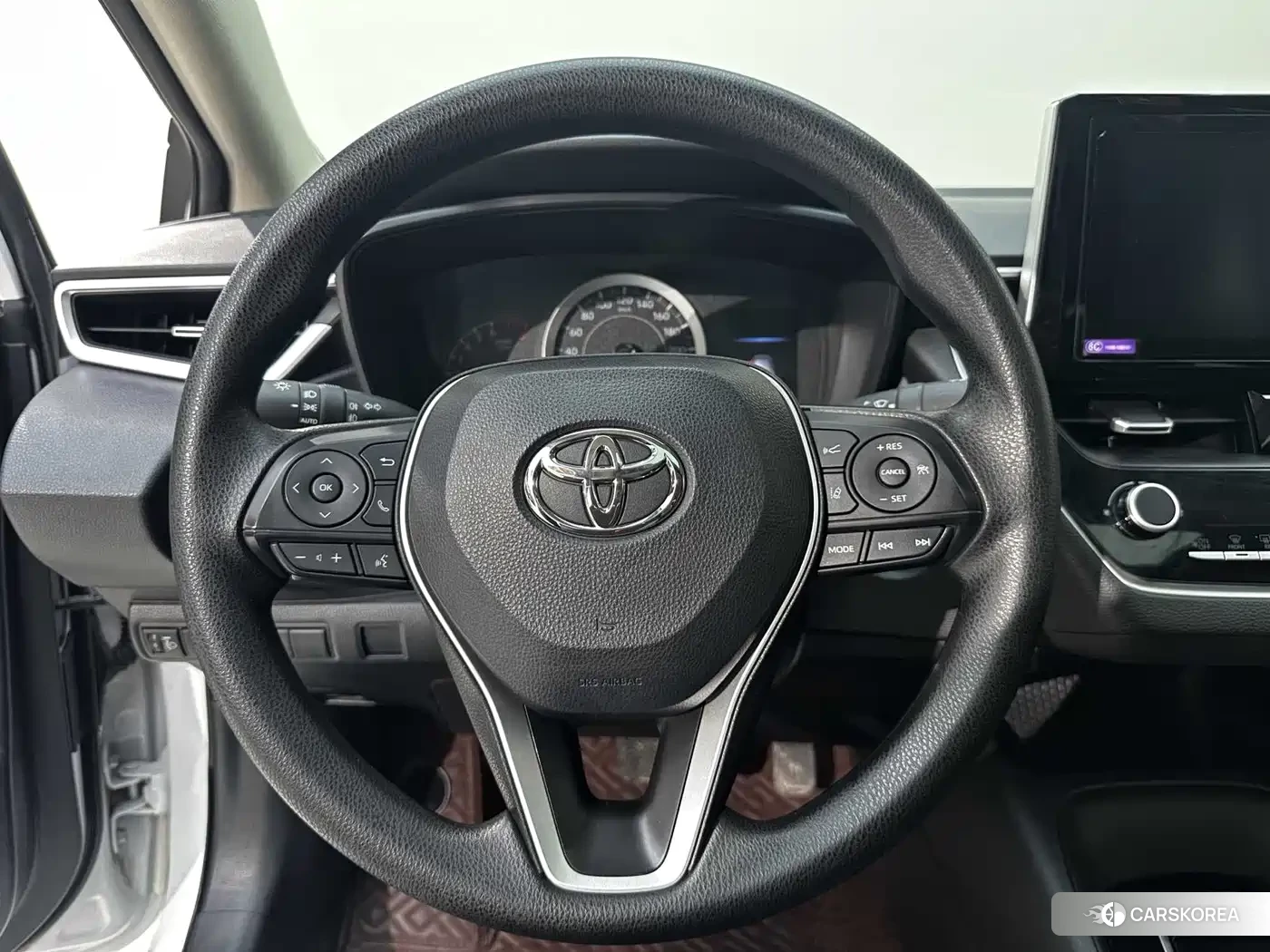 Toyota Corolla 2023 Белый из Китая