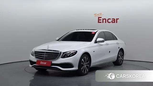 Mercedes-Benz E-Class W213 2020 Белый из Кореи