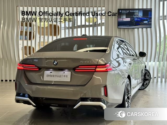 BMW 5 series 2024 Серебристо-серый из Китая
