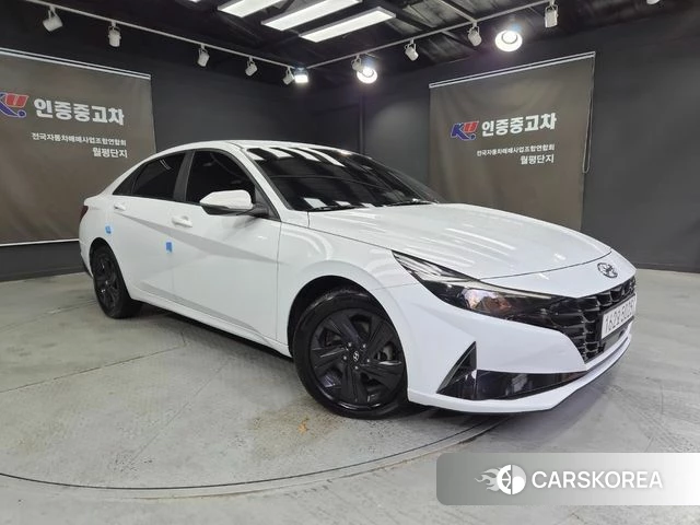 Hyundai Avante Hybrid (CN7) 2021 Белый из Кореи