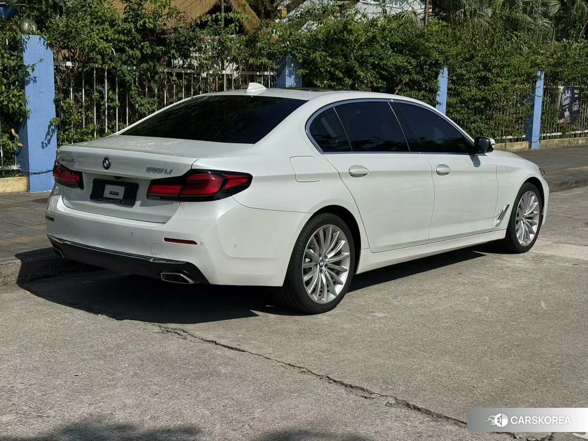 BMW 5 series 2021 Белый из Китая