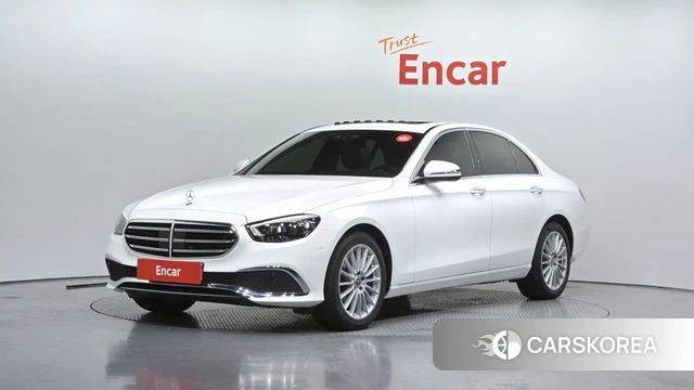 Mercedes-Benz E-Class W213 2021 Белый из Кореи