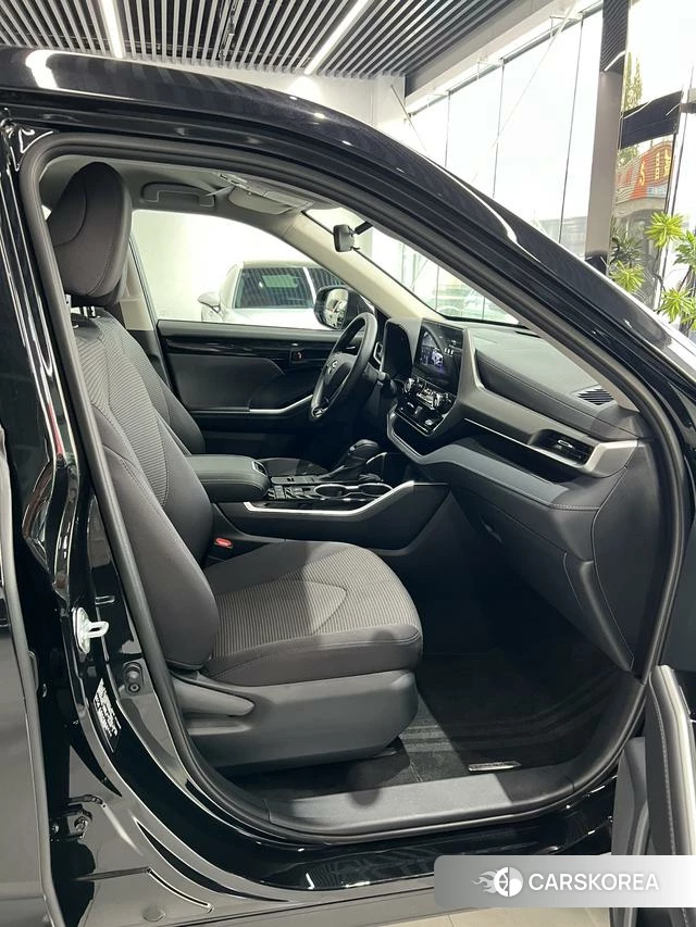 Toyota Highlander 2025 Черный из Китая