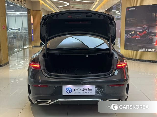 Mercedes-Benz E-class (imported) 2023 Темно-серый из Китая