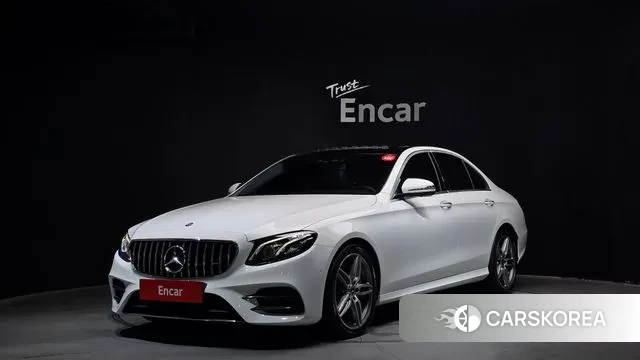 Mercedes-Benz E-Class W213 2018 Белый из Кореи