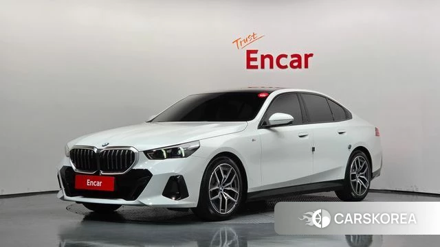 BMW 5 Series (G60) 2023 Белый из Кореи