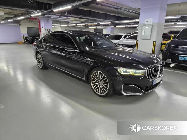BMW 7 Series (G11) 2022 Черный из Кореи